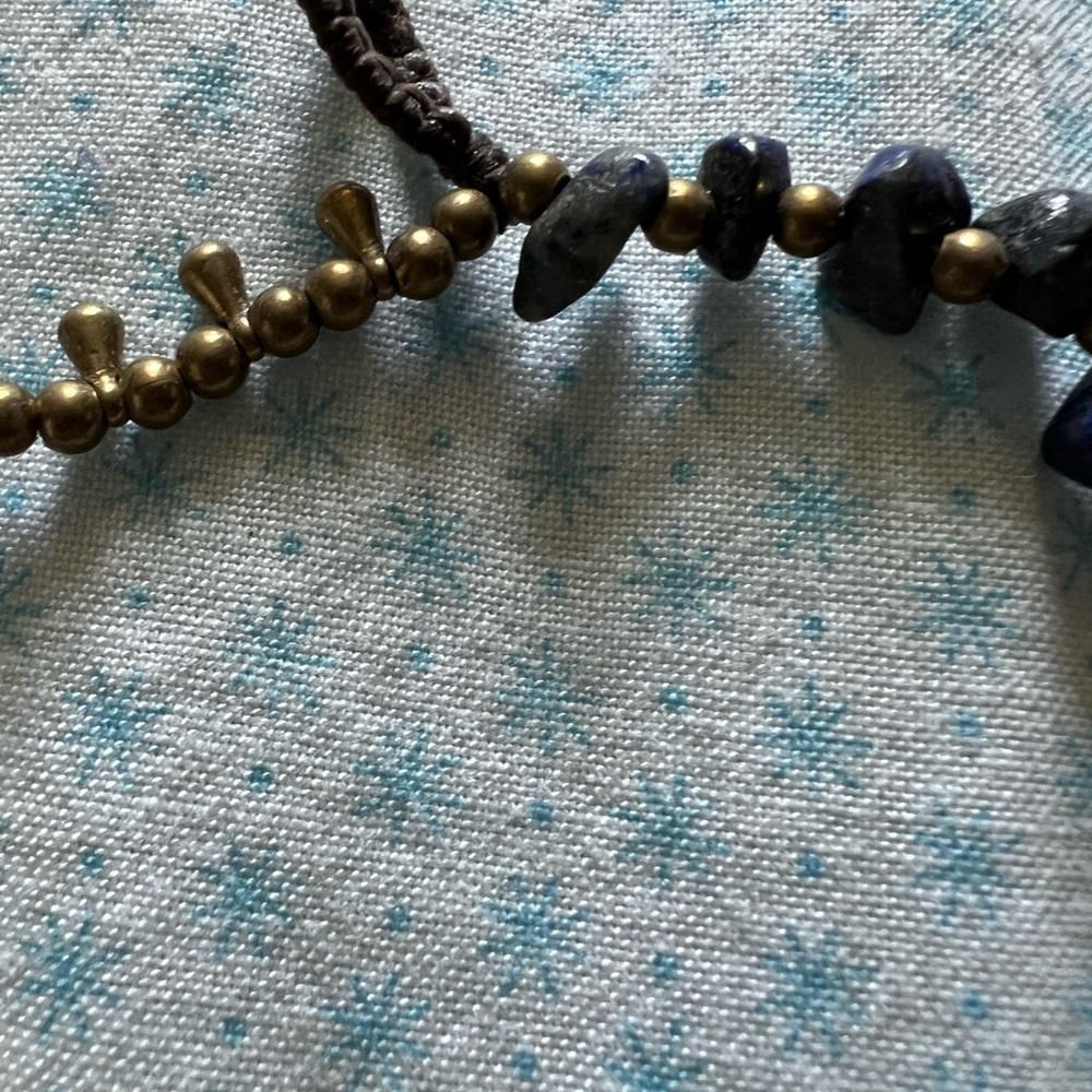 Women’s blue and Pearl beaded necklace. - Picture 3 of 5